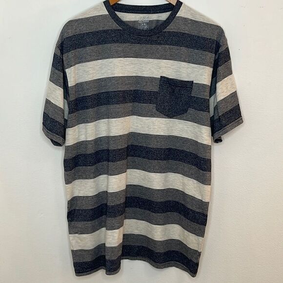 CSG champs sports gear short sleeve t-shirt.  Size XL. - Picture 1 of 3